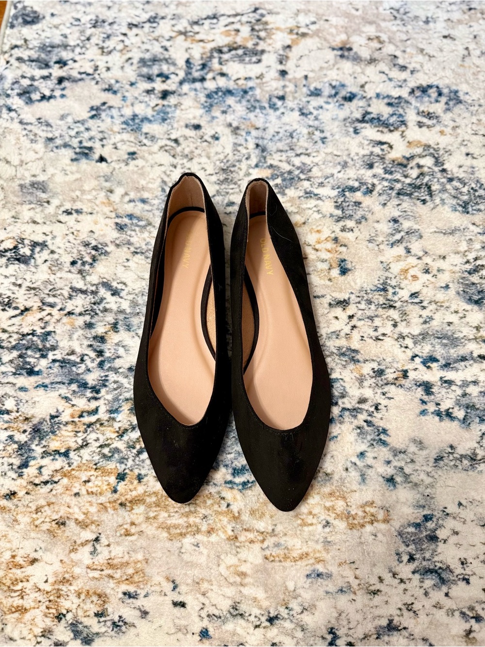 Old Navy Black Pointed-Toe Flats